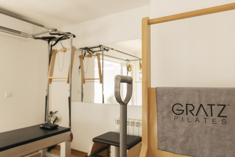 Equipamiento clásico de Pilates en el estudio Essentia